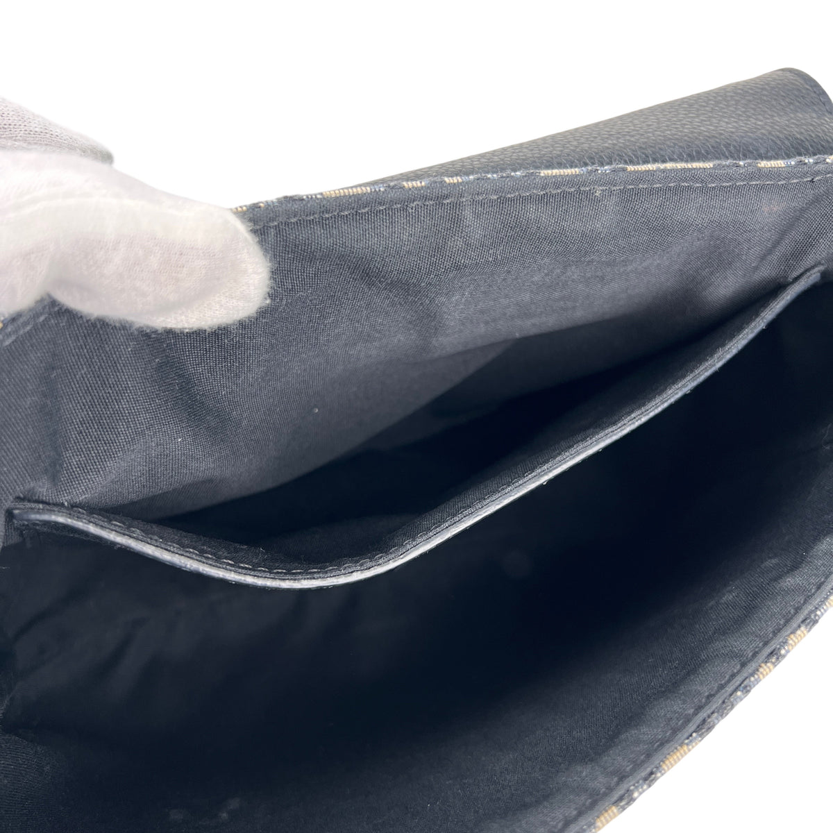 Dior Navy Shoulder Bags A-15991