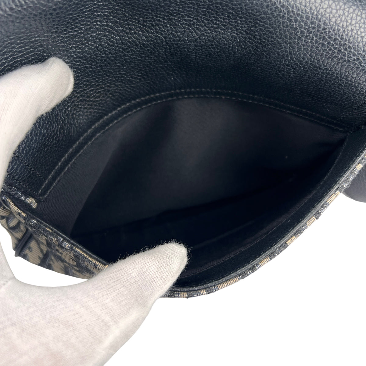 Dior Navy Shoulder Bags A-15991