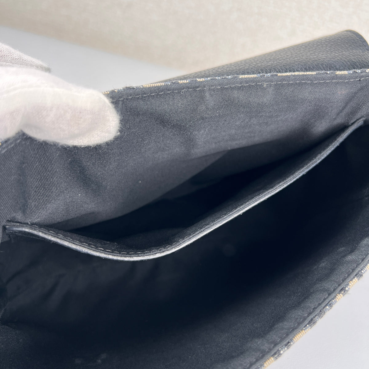 Dior Navy Shoulder Bags A-15991