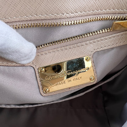 Ferragamo Beige Handle Bags A-15998