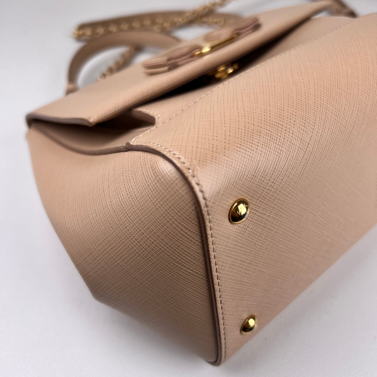Ferragamo Beige Handle Bags A-15998