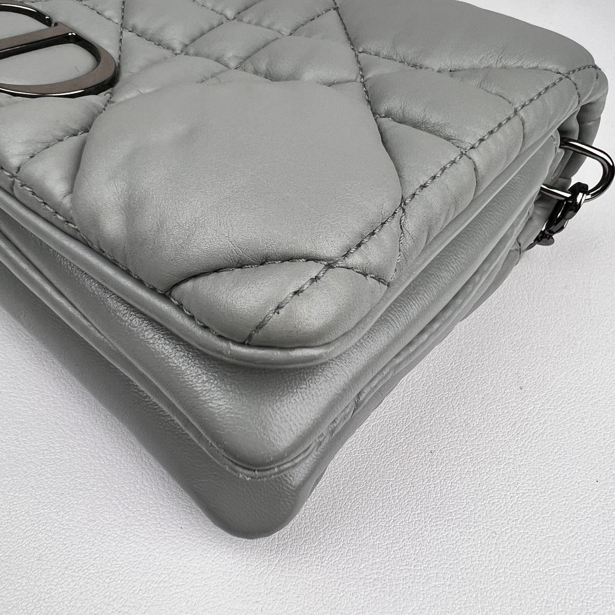 Dior Gray Shoulder Bags A-15999