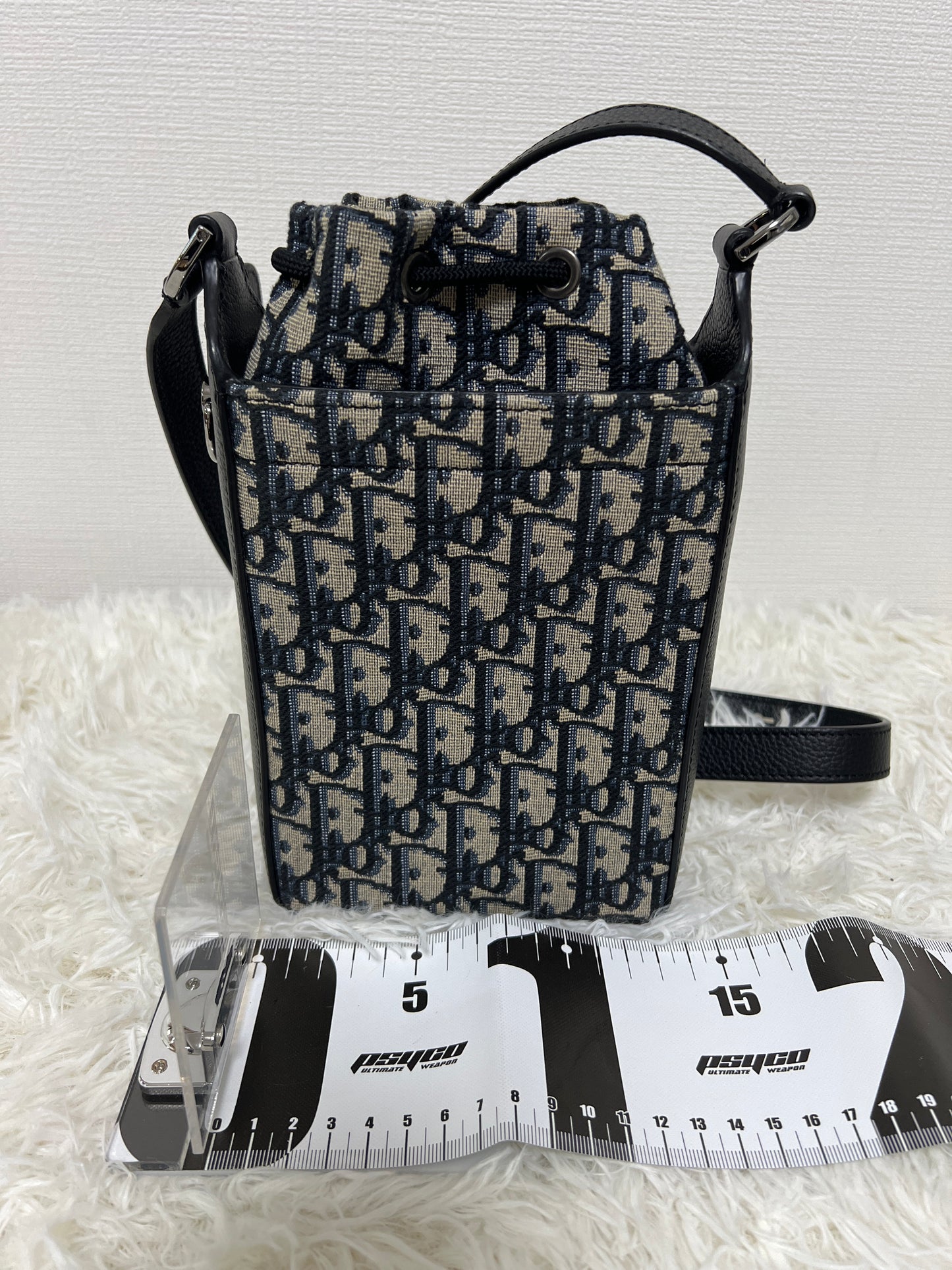 Dior Navy Shoulder Bags A-16000