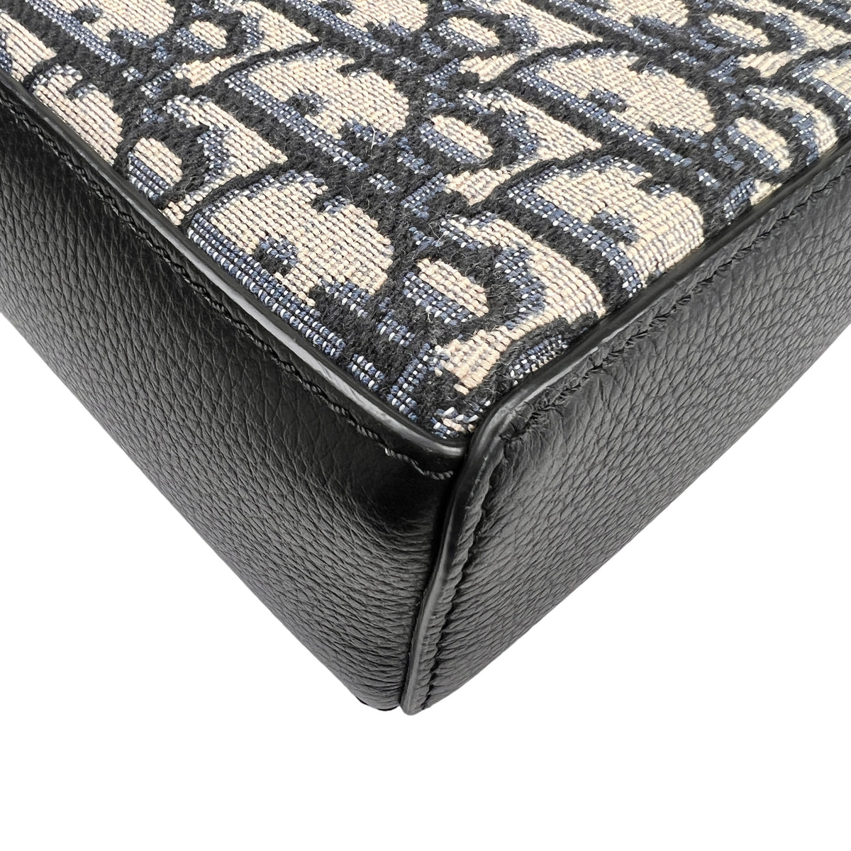 Dior Navy Shoulder Bags A-16000