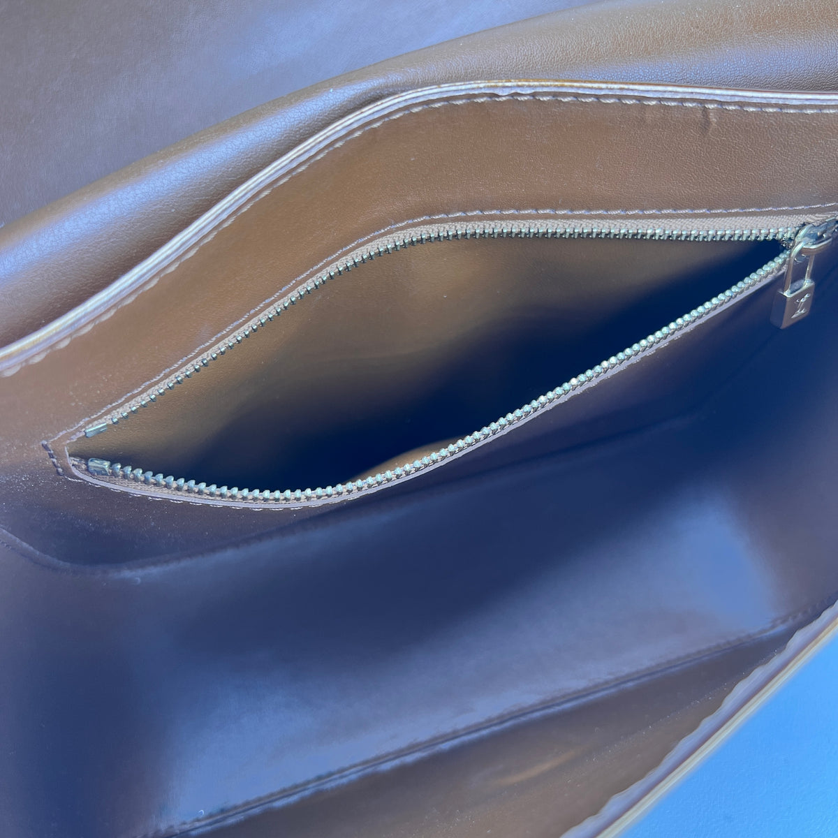 Louis Vuitton Brown Handle Bags A-16001