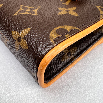 Louis Vuitton Brown Pouches A-16002