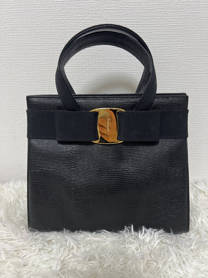 Ferragamo Black Handle Bags A-16003