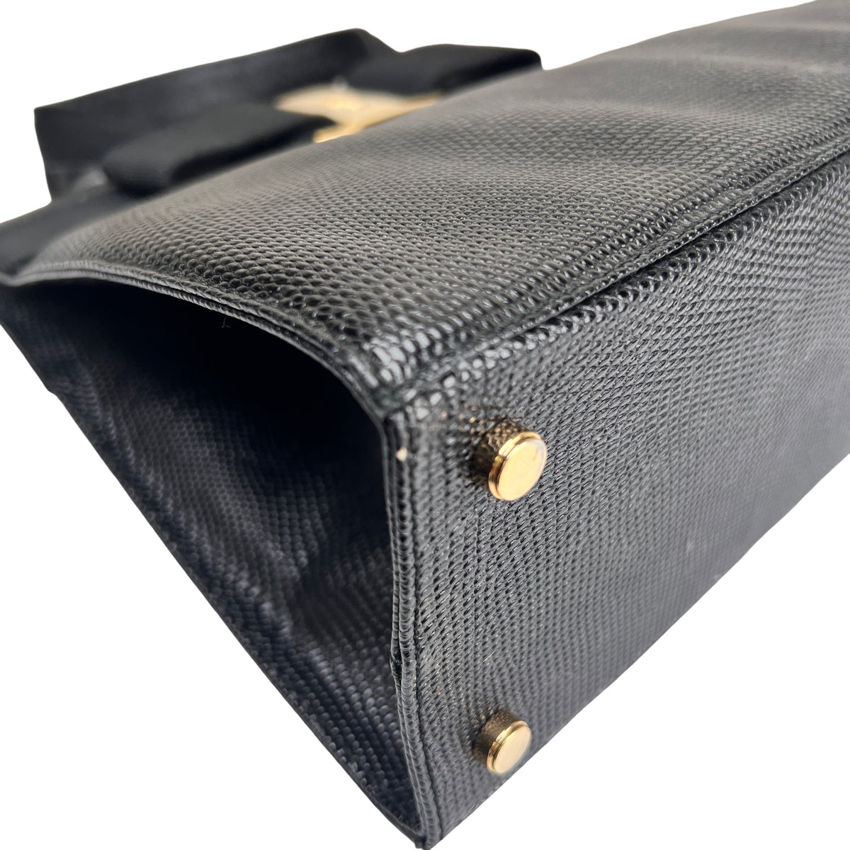 Ferragamo Black Handle Bags A-16003