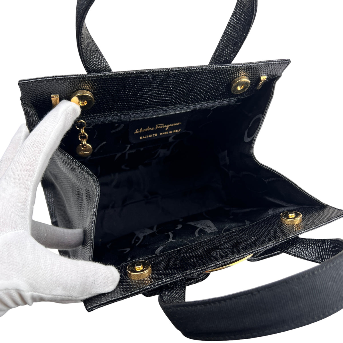 Ferragamo Black Handle Bags A-16003