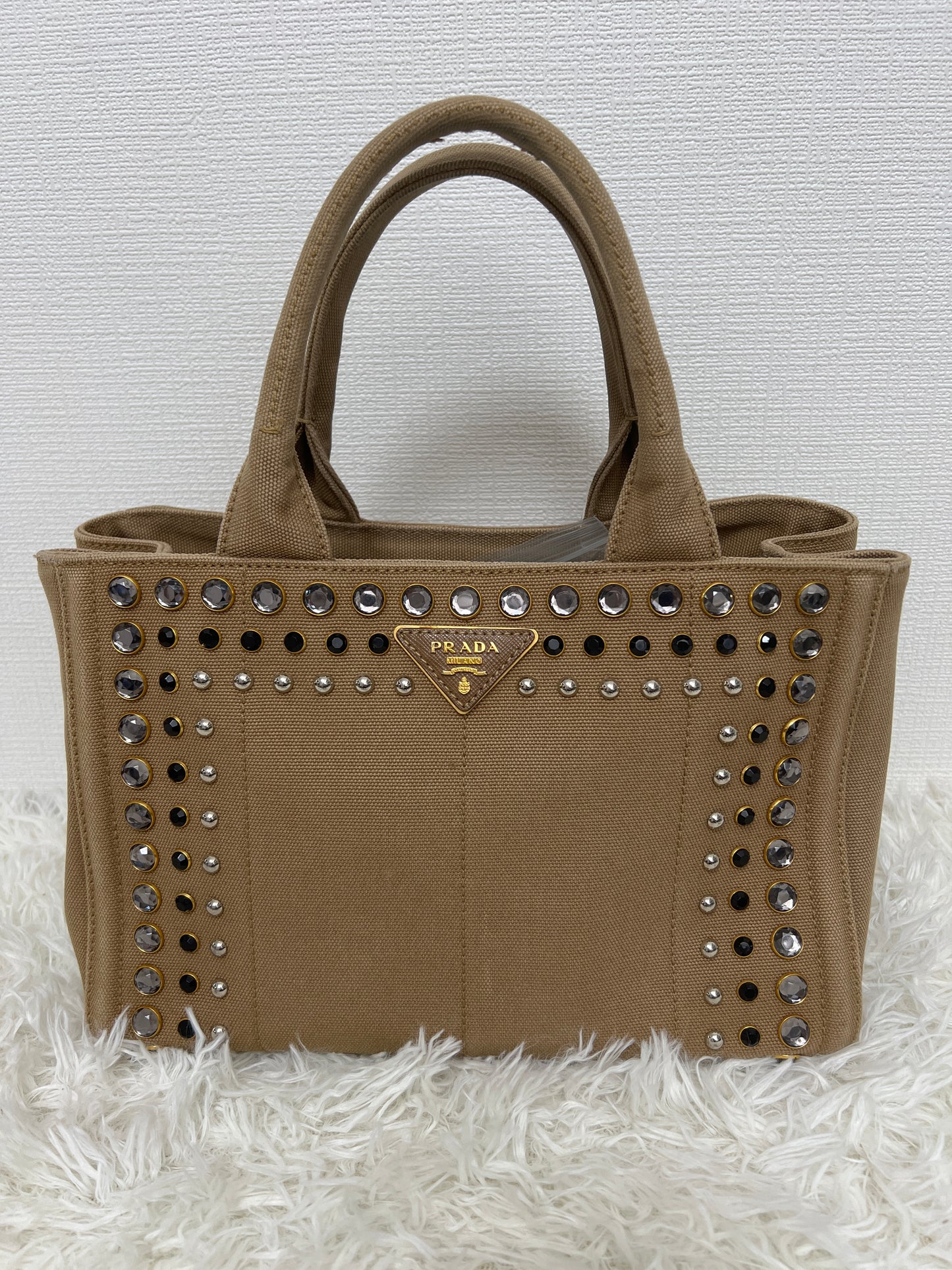 Prada Beige Handle Bags A-16005