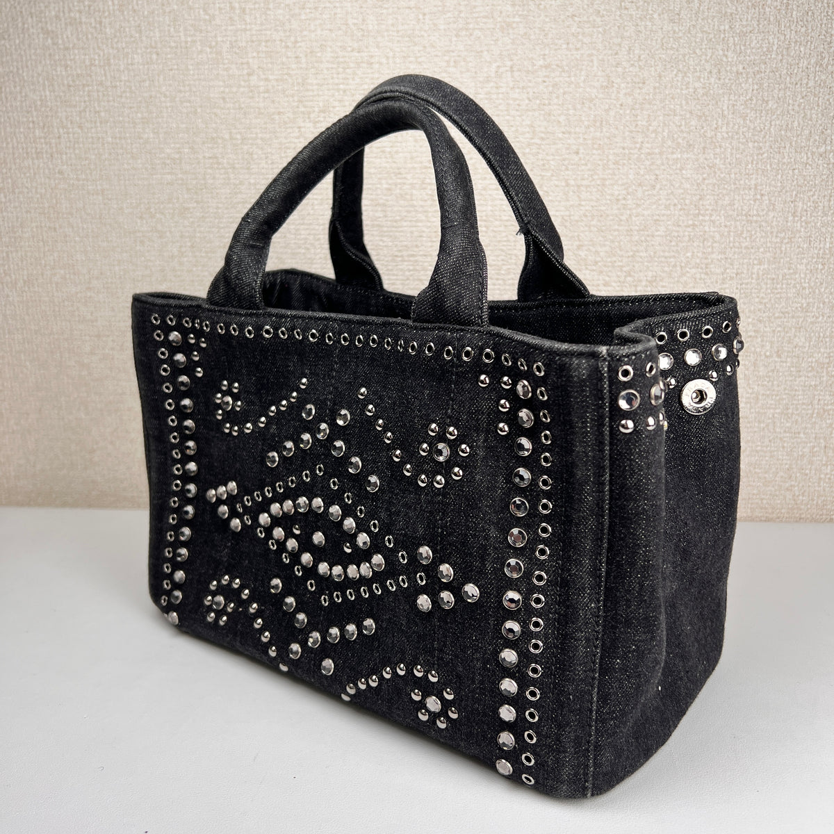 Prada Black Handle Bags A-16009