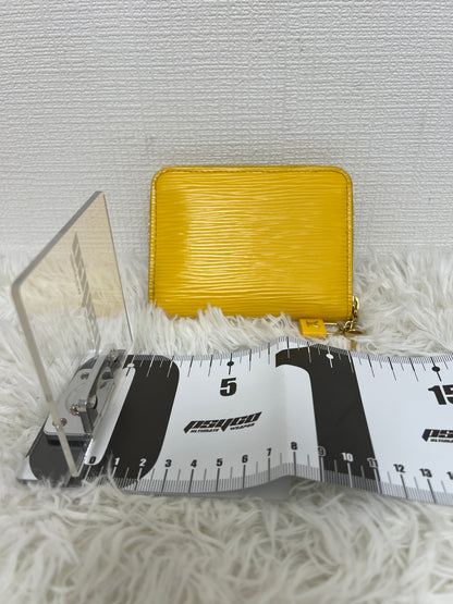 Louis Vuitton Yellow Wallets A-16022