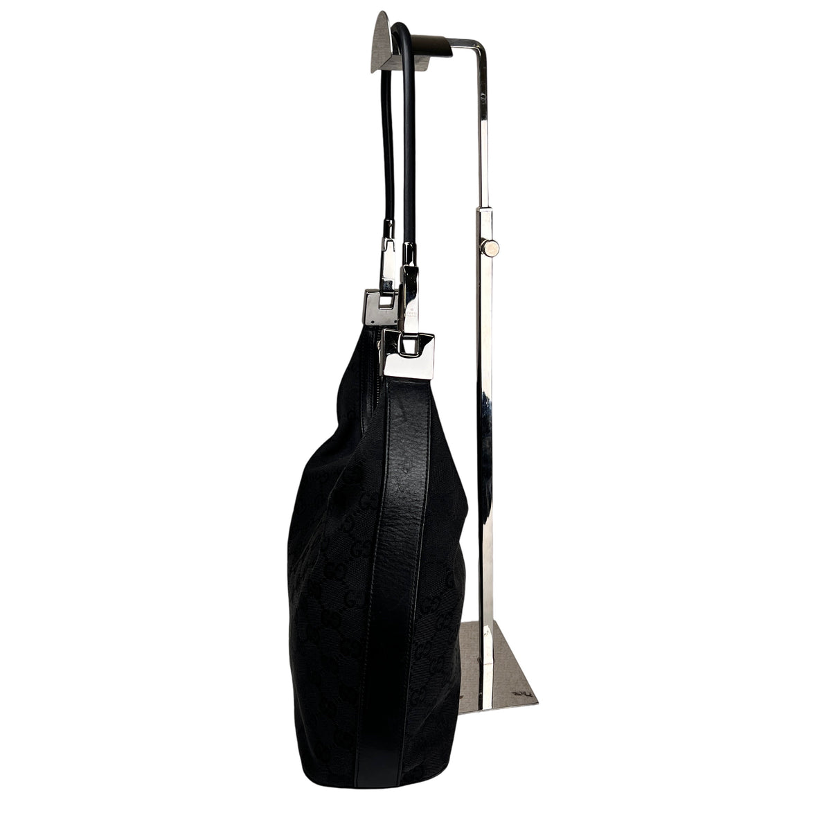 Gucci Black Shoulder Bags A-16056