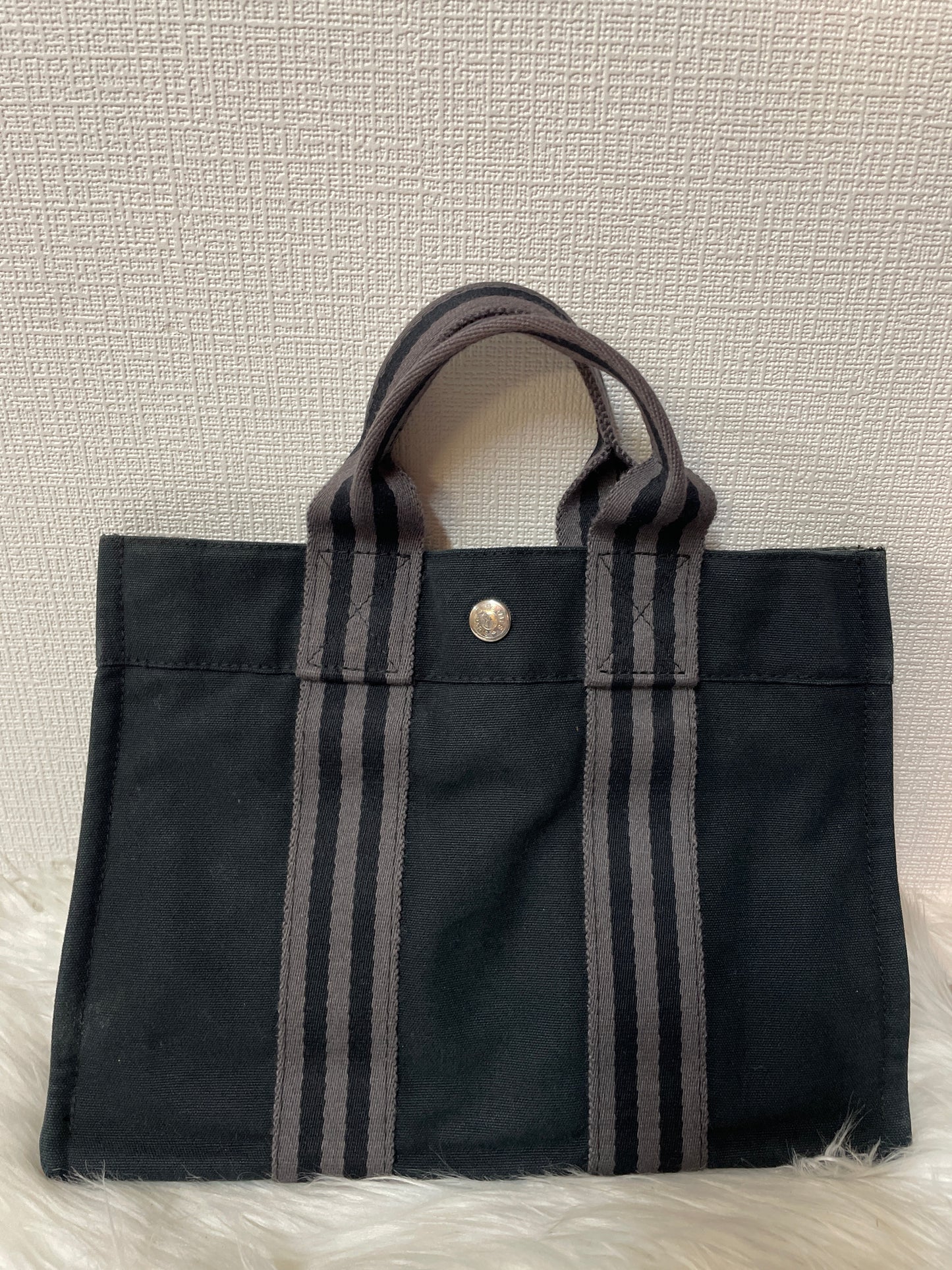 Hermes Black Tote Bags A-16061