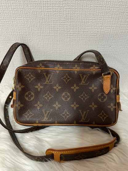 Louis Vuitton Brown Shoulder Bags A-16064