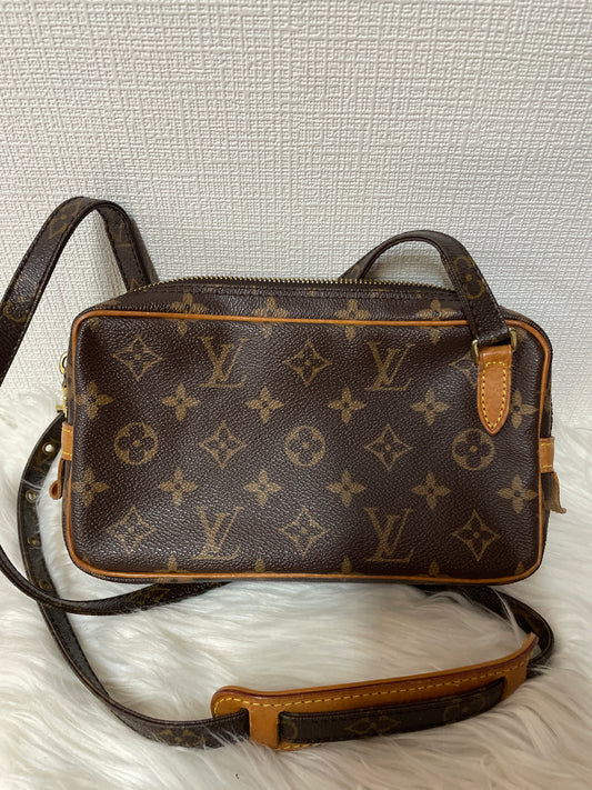 Louis Vuitton Brown Shoulder Bags A-16064