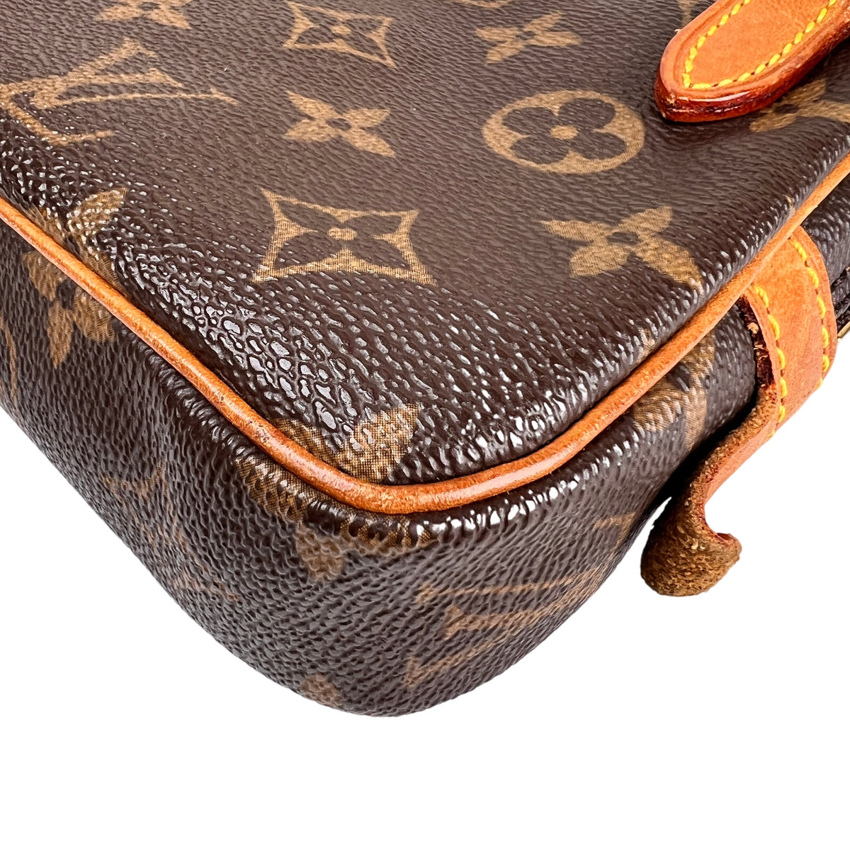 Louis Vuitton Brown Shoulder Bags A-16064