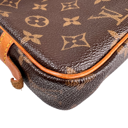 Louis Vuitton Brown Shoulder Bags A-16064