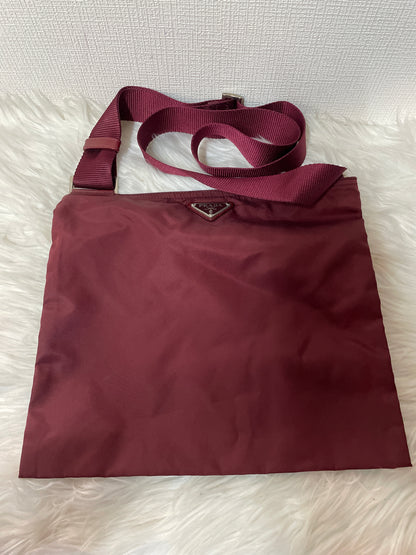 Prada Bordeaux Shoulder Bags A-16068