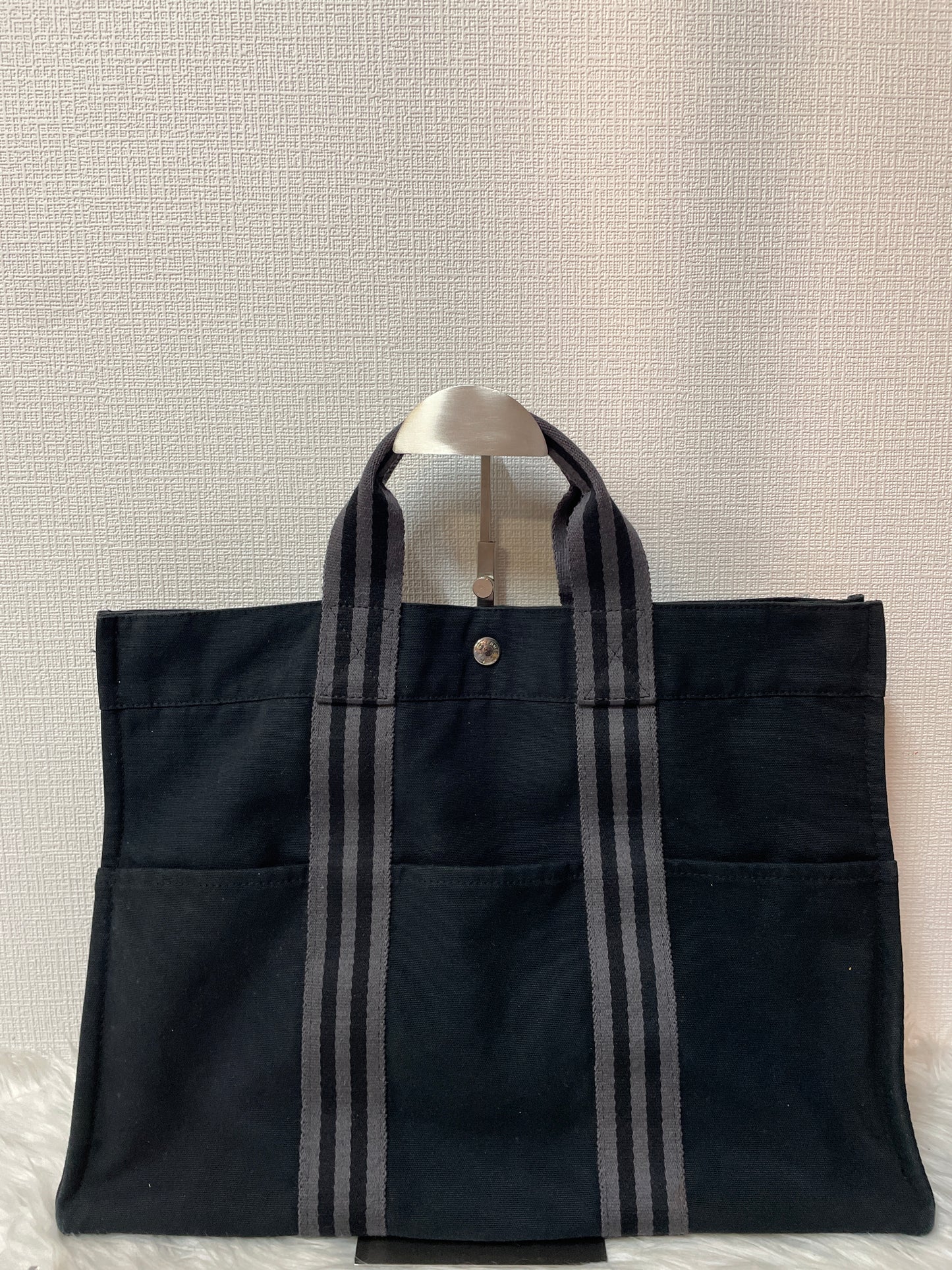 Hermes Black Tote Bags A-16070