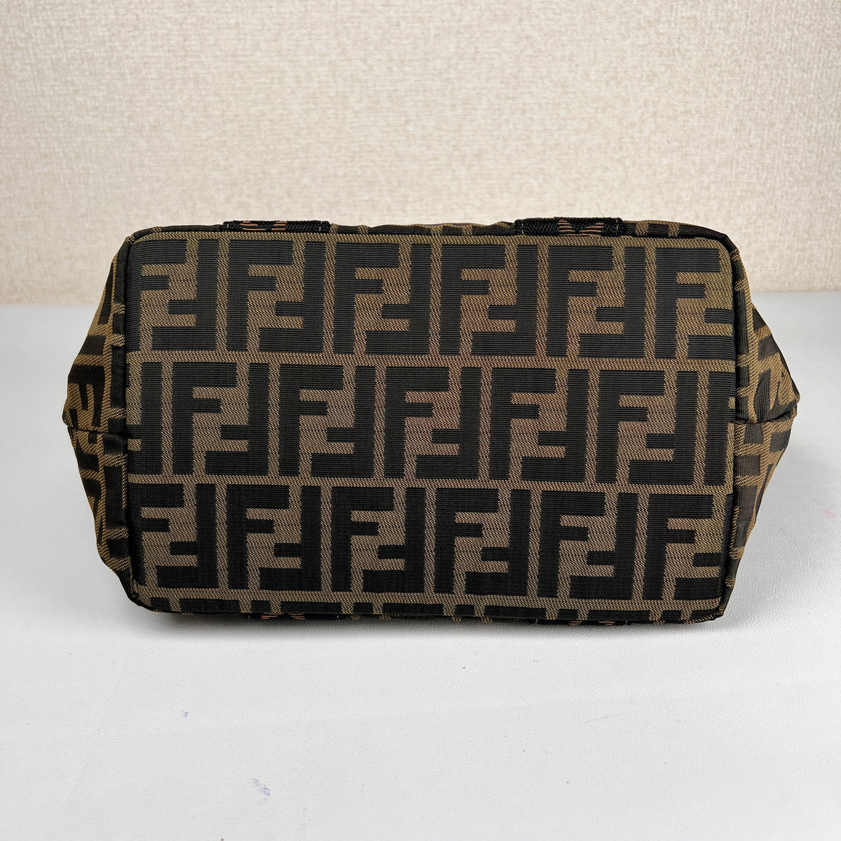 Fendi Brown Handle Bags A-16075