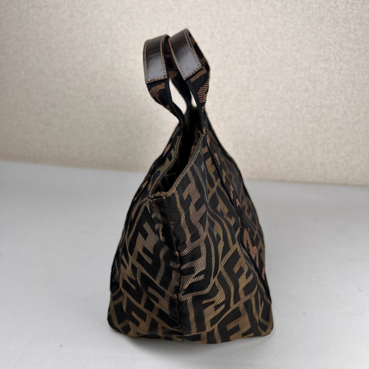 Fendi Brown Handle Bags A-16075