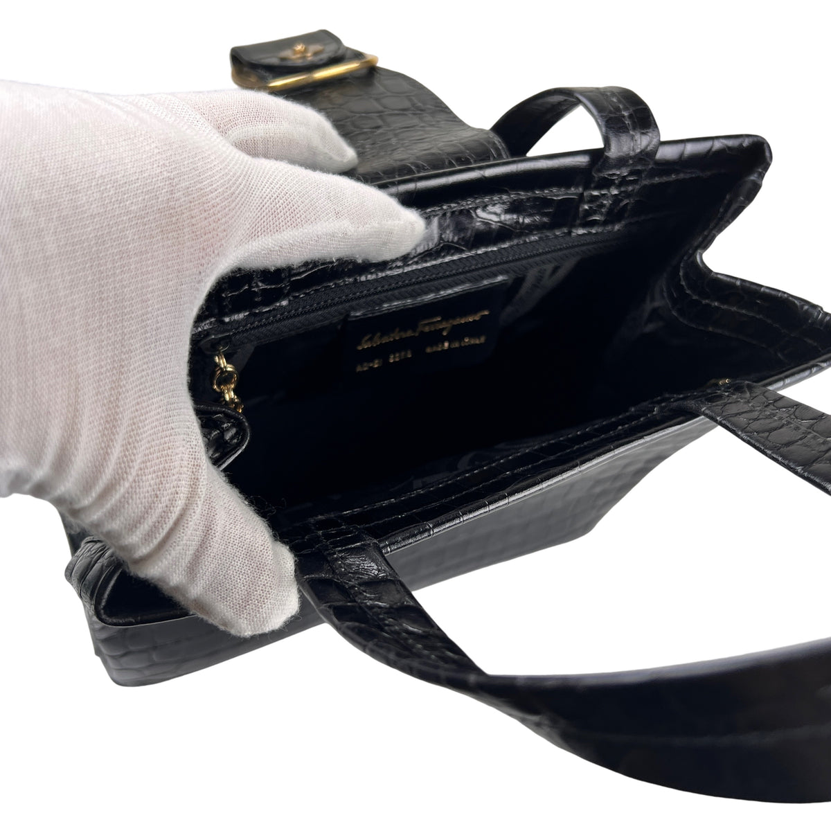 Ferragamo Black Handle Bags A-16076