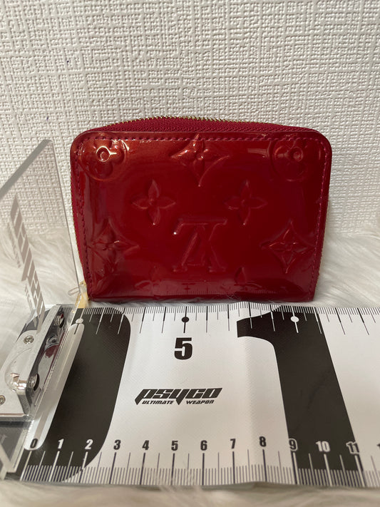 Louis Vuitton Red Wallets A-16100