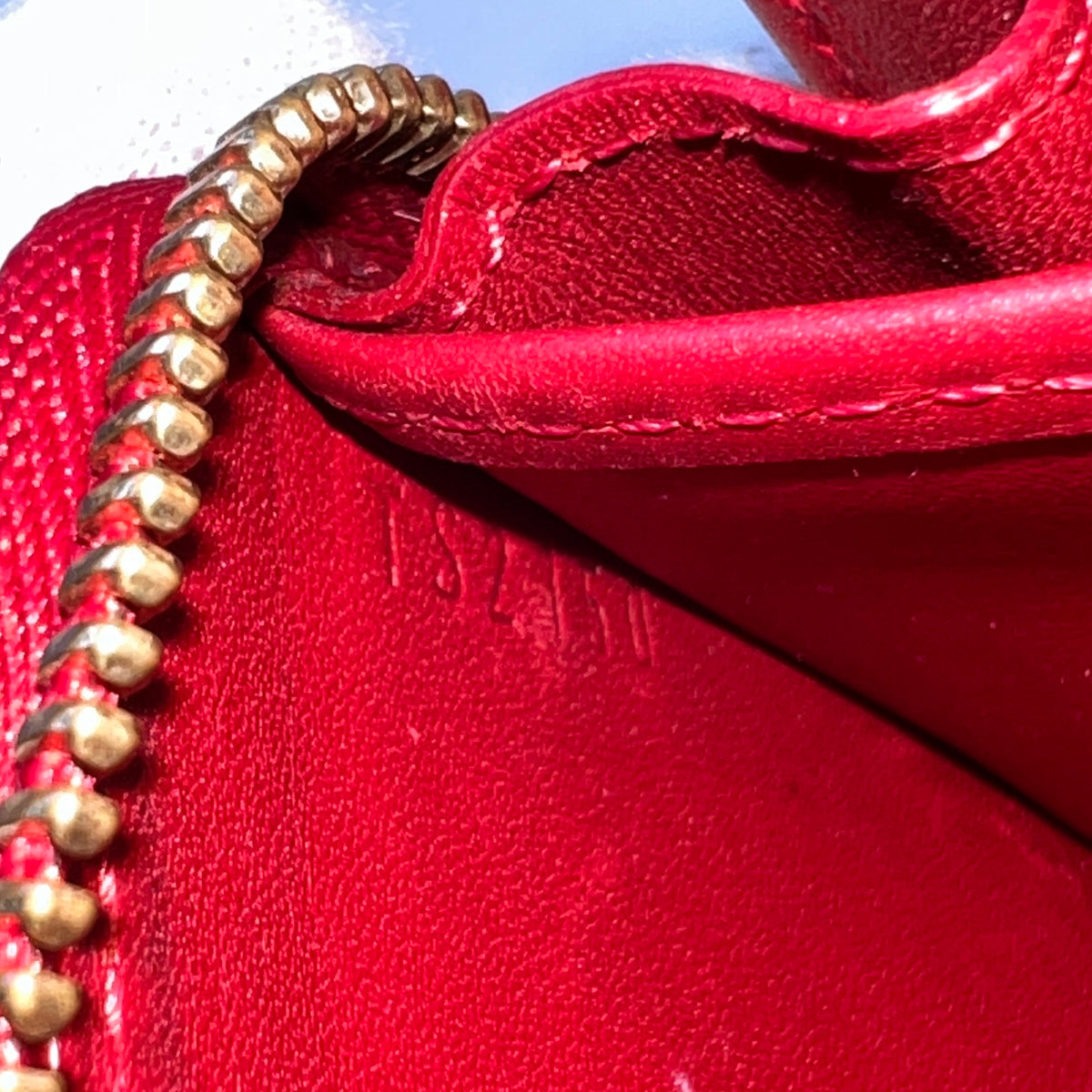 Louis Vuitton Red Wallets A-16100