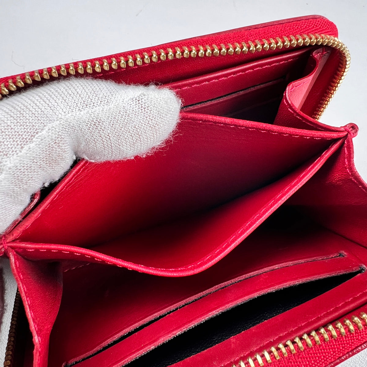 Louis Vuitton Red Wallets A-16100
