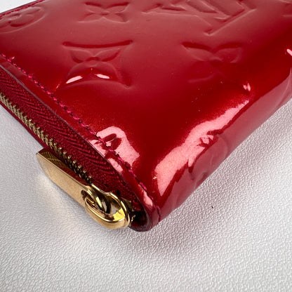 Louis Vuitton Red Wallets A-16100