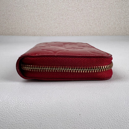 Louis Vuitton Red Wallets A-16100
