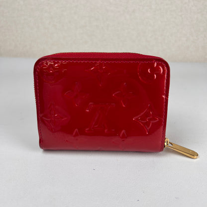 Louis Vuitton Red Wallets A-16100