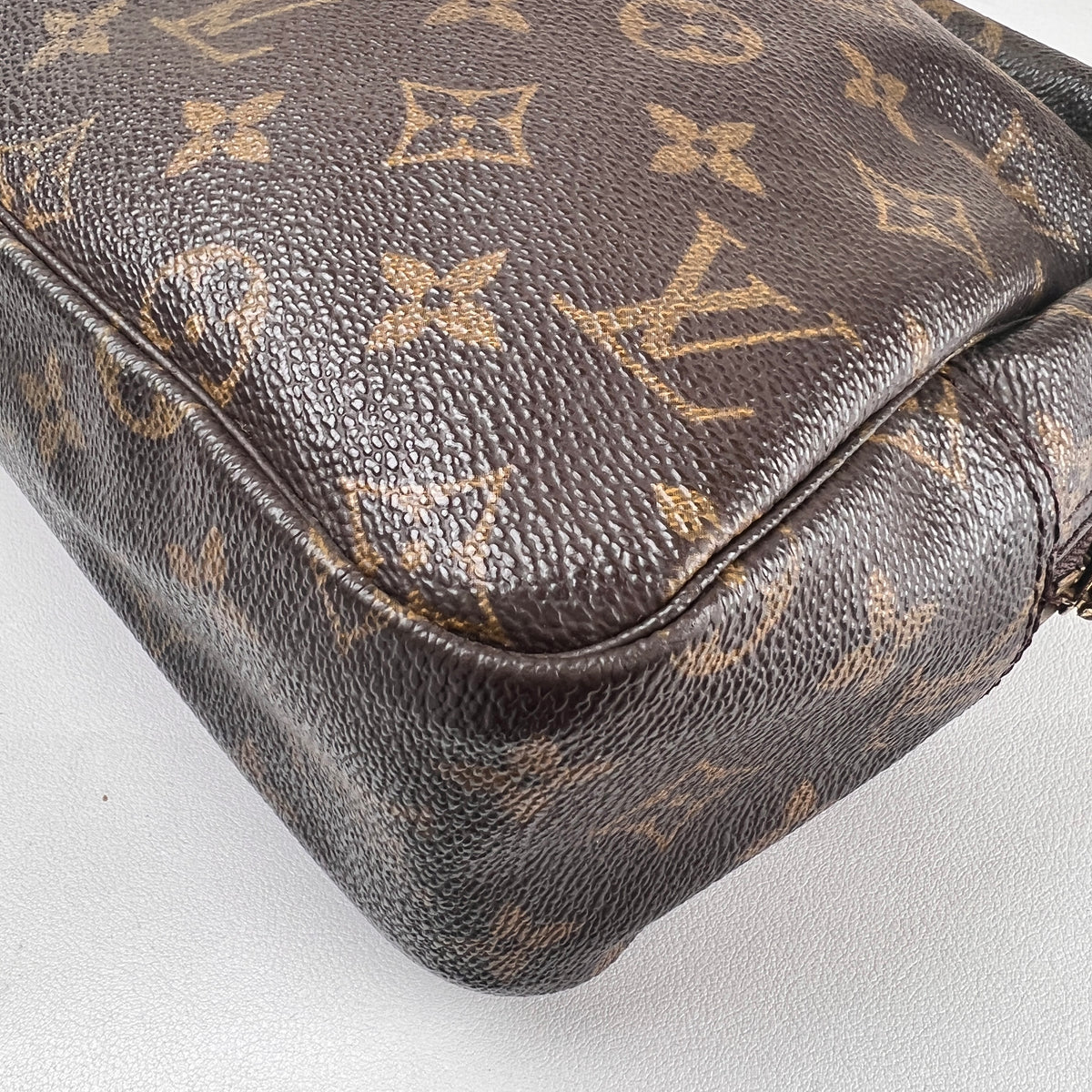Louis Vuitton Brown Wallets A-16101