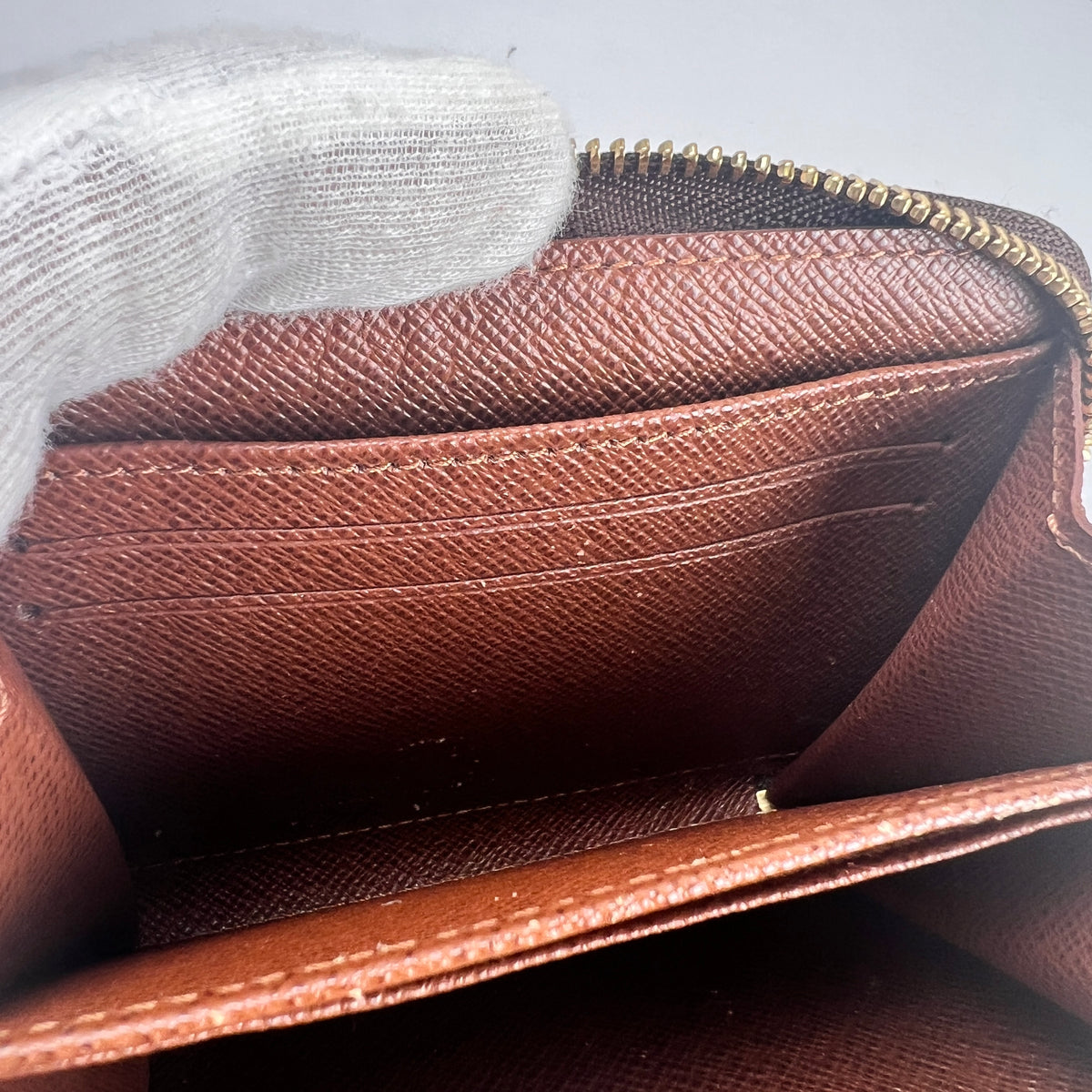 Louis Vuitton Brown Wallets A-16106
