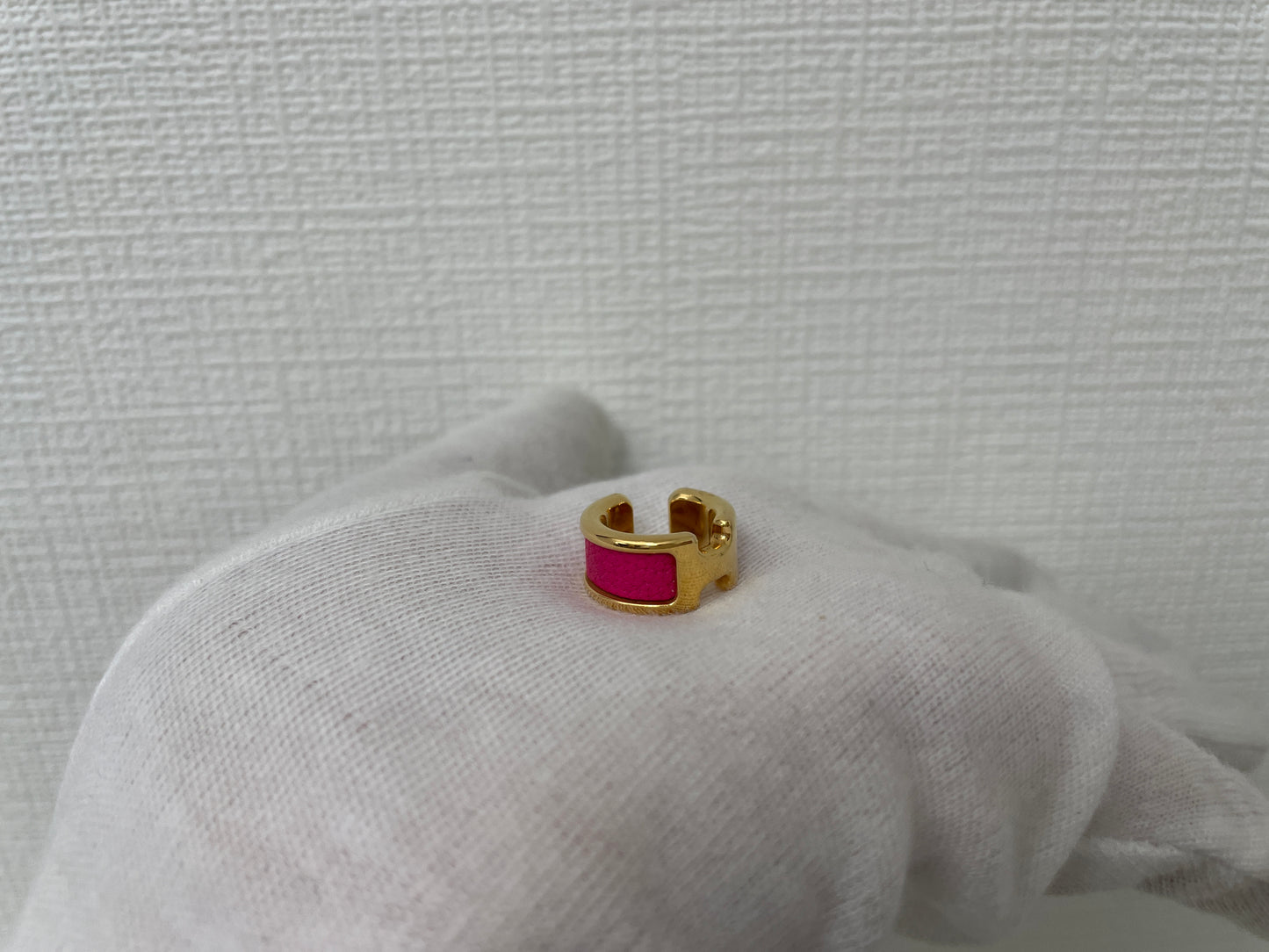 Hermes Pink Earrings A-16120