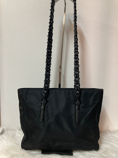 Prada Black Tote Bags A-16126