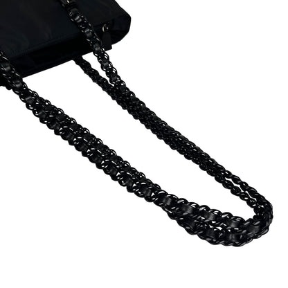 Prada Black Tote Bags A-16126
