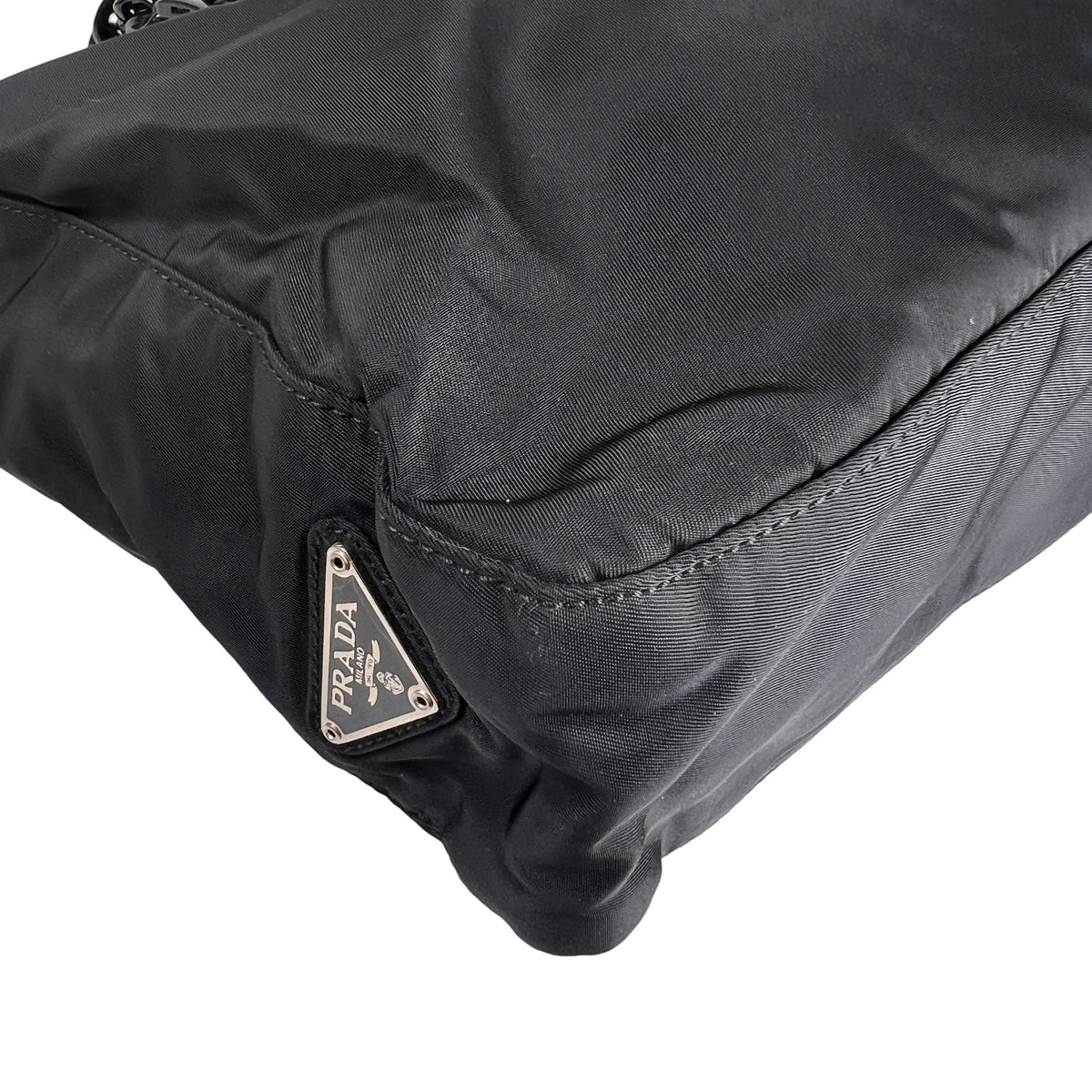 Prada Black Tote Bags A-16126