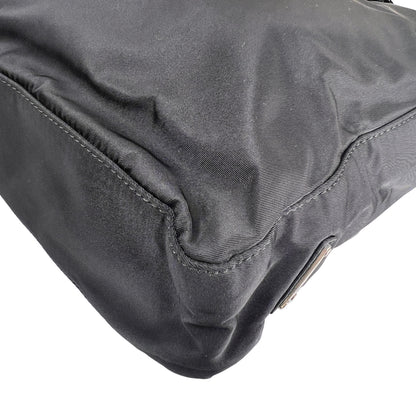 Prada Black Tote Bags A-16126