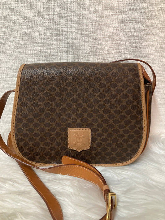 Celine Brown Shoulder Bags A-16128