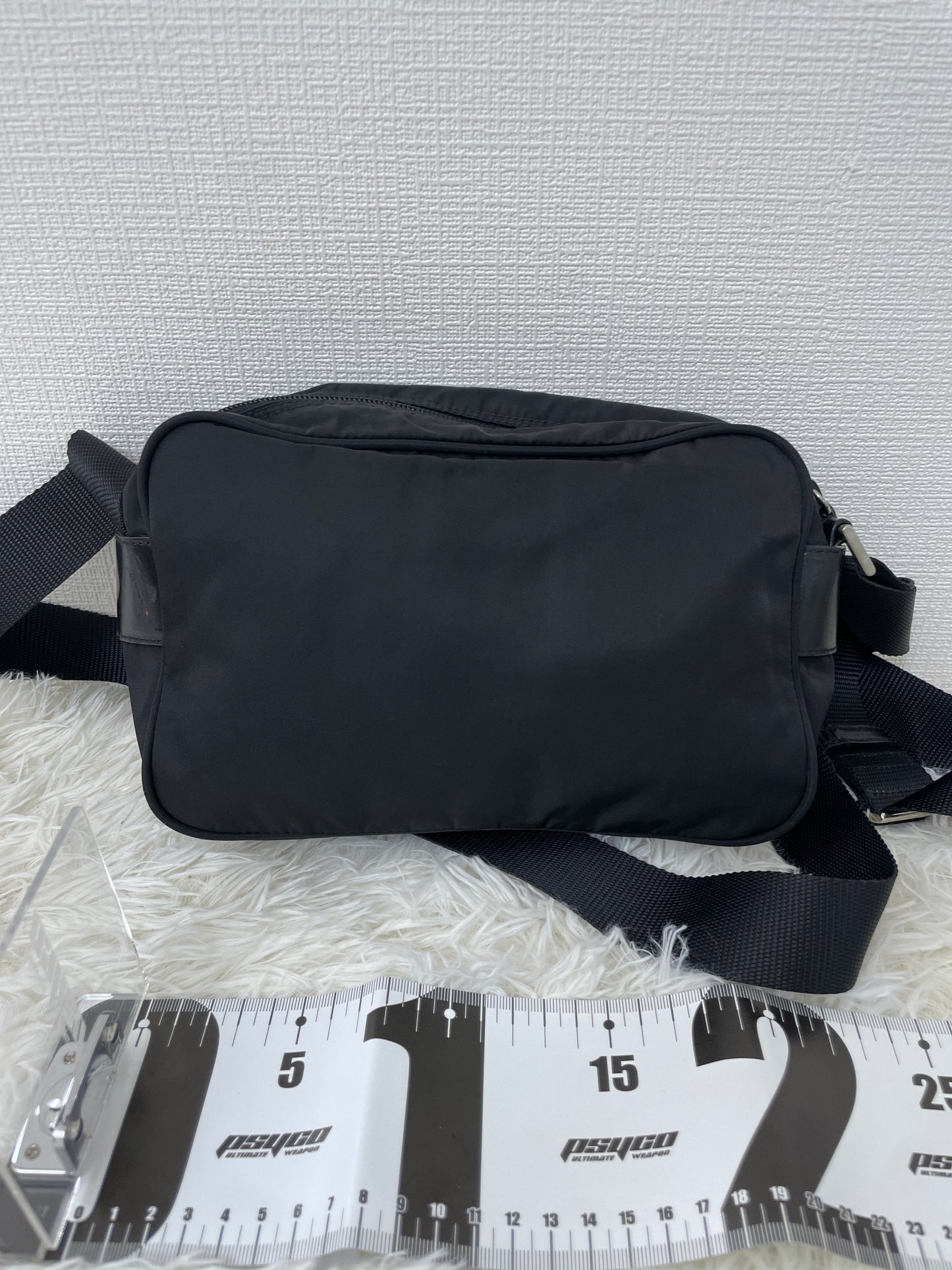 Prada Black Shoulder Bags A-16151