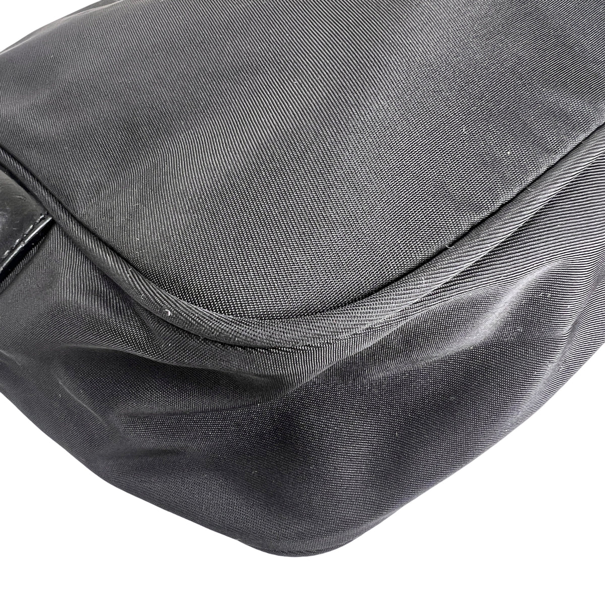 Prada Black Shoulder Bags A-16151