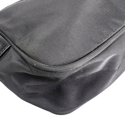 Prada Black Shoulder Bags A-16151