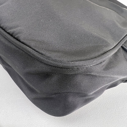 Prada Black Shoulder Bags A-16151