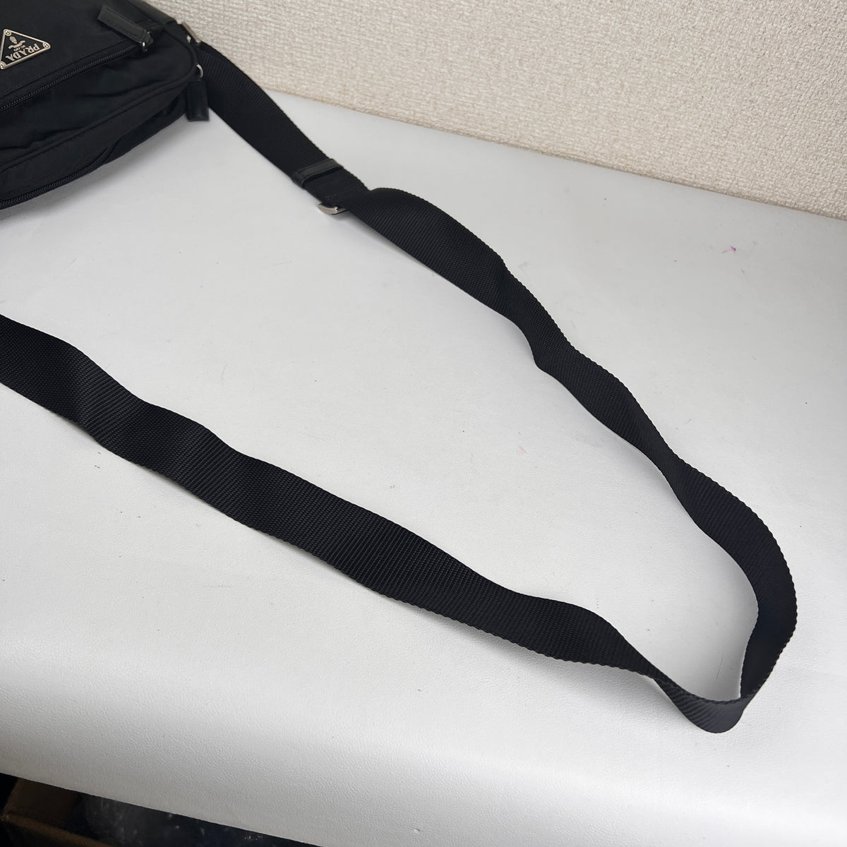 Prada Black Shoulder Bags A-16151