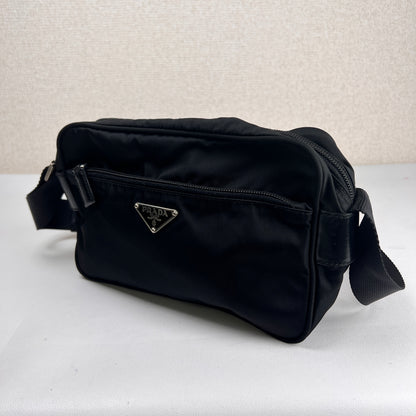 Prada Black Shoulder Bags A-16151