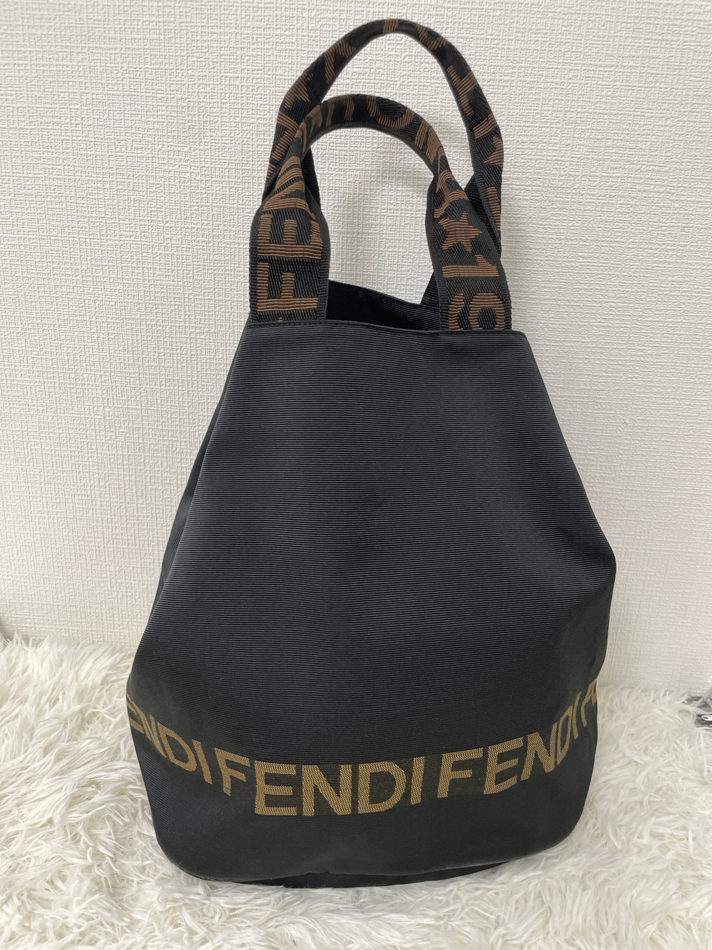 Fendi Black Tote Bags A-16154