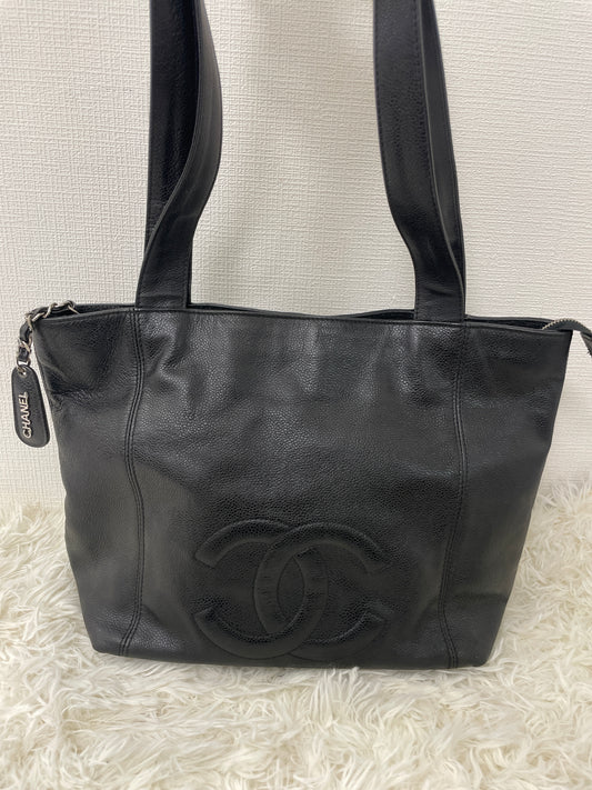 Chanel Black Shoulder Bags A-16159