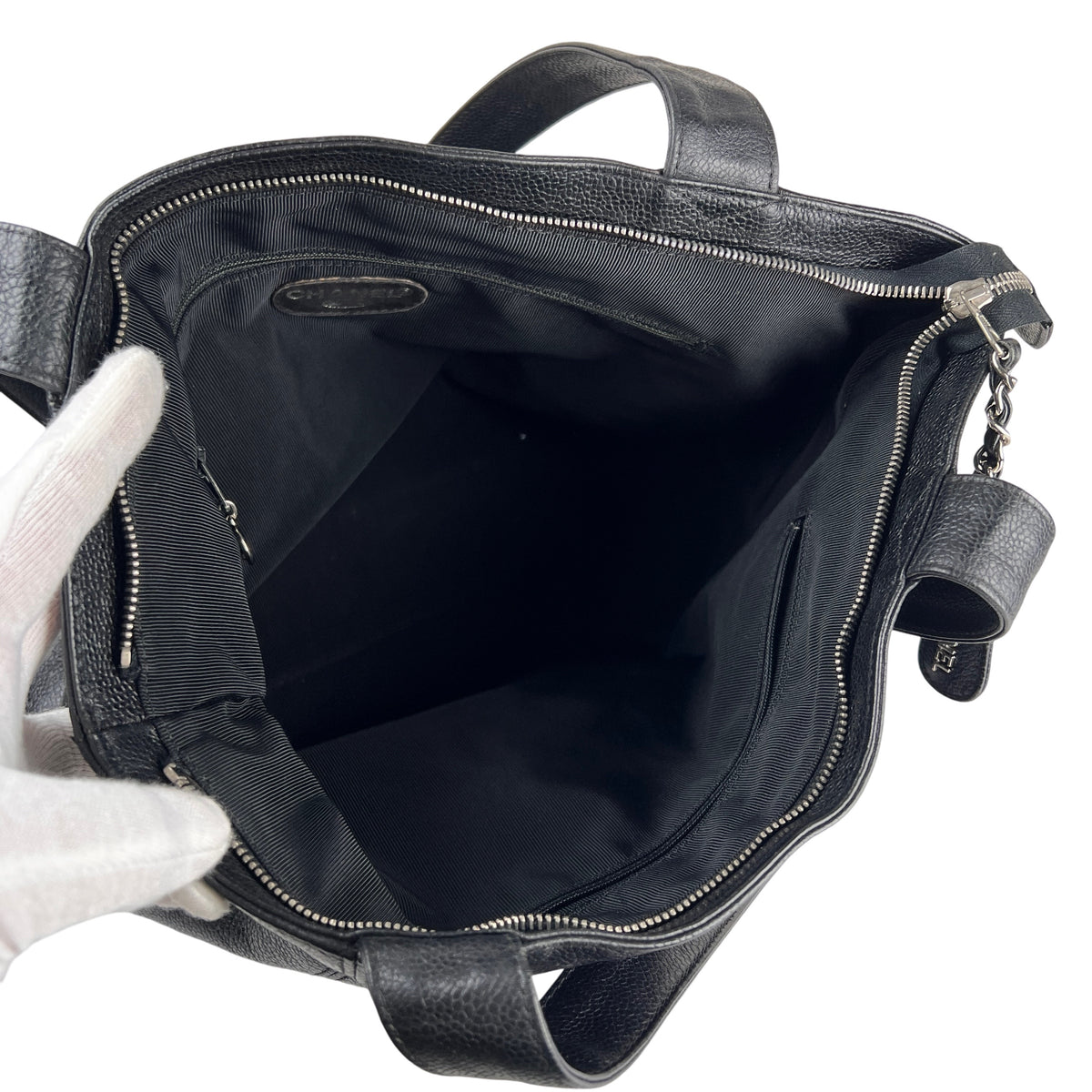 Chanel Black Shoulder Bags A-16159